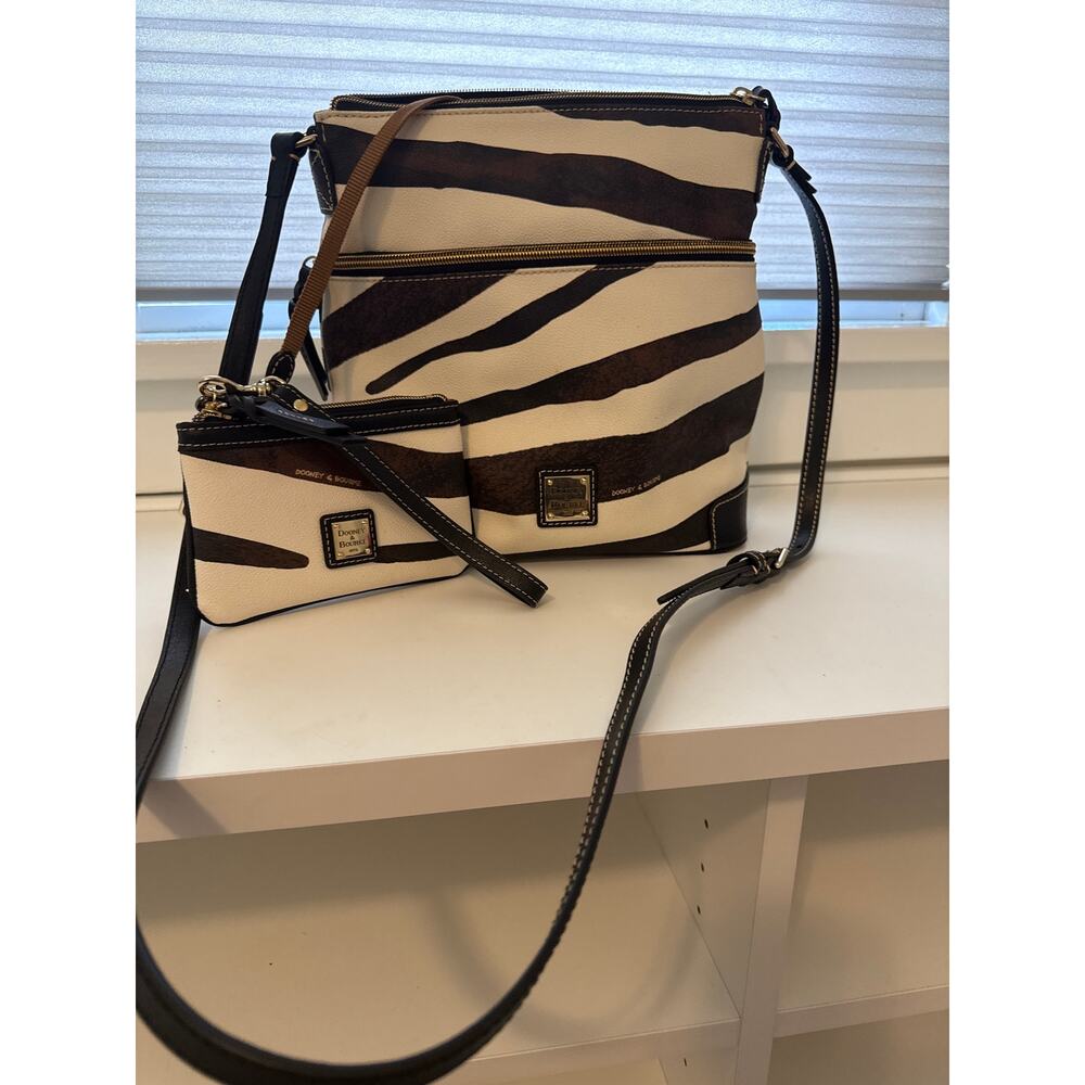 NWOT Dooney & Bourke Zebra Print Crossbody Bag Matching Wallet Wristlet Set
